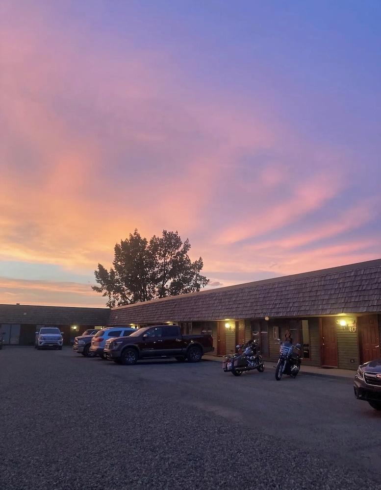 North Winds Lodge LLC photo 3