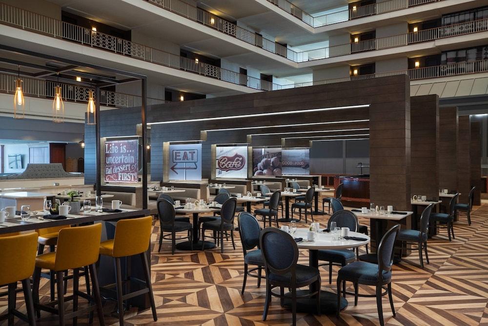 Renaissance Concourse Atlanta Airport Hotel photo 42
