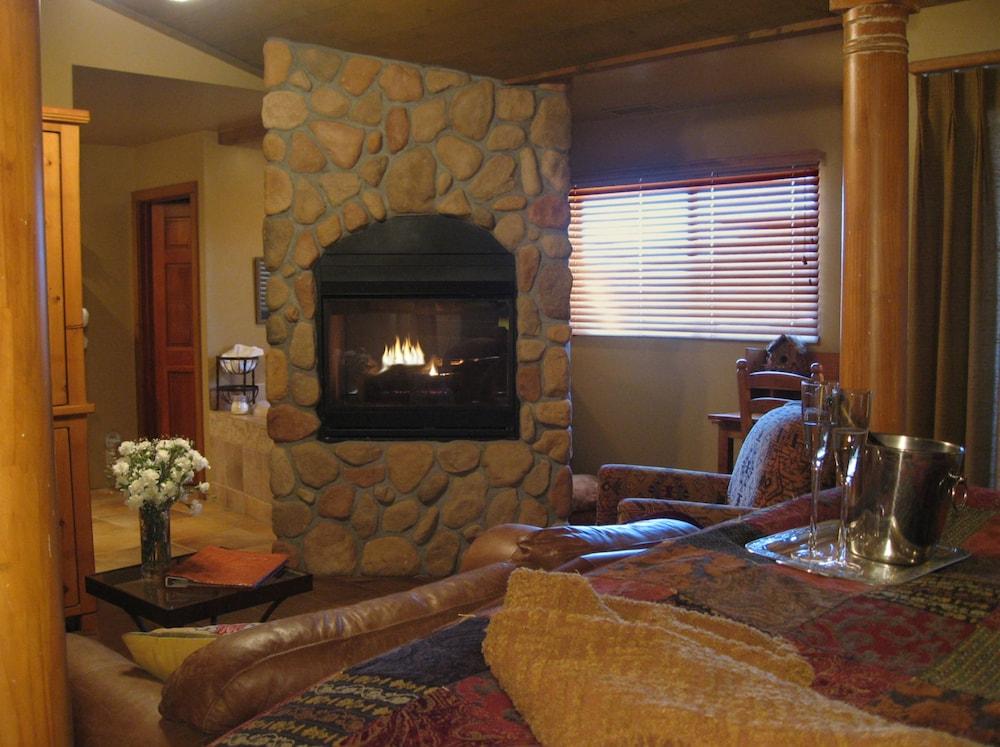 Adobe Village Inn photo 16