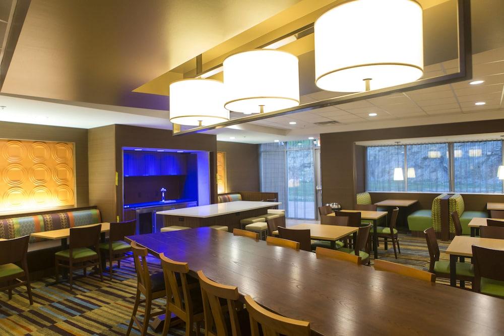 Fairfield Inn & Suites Cambridge photo 14
