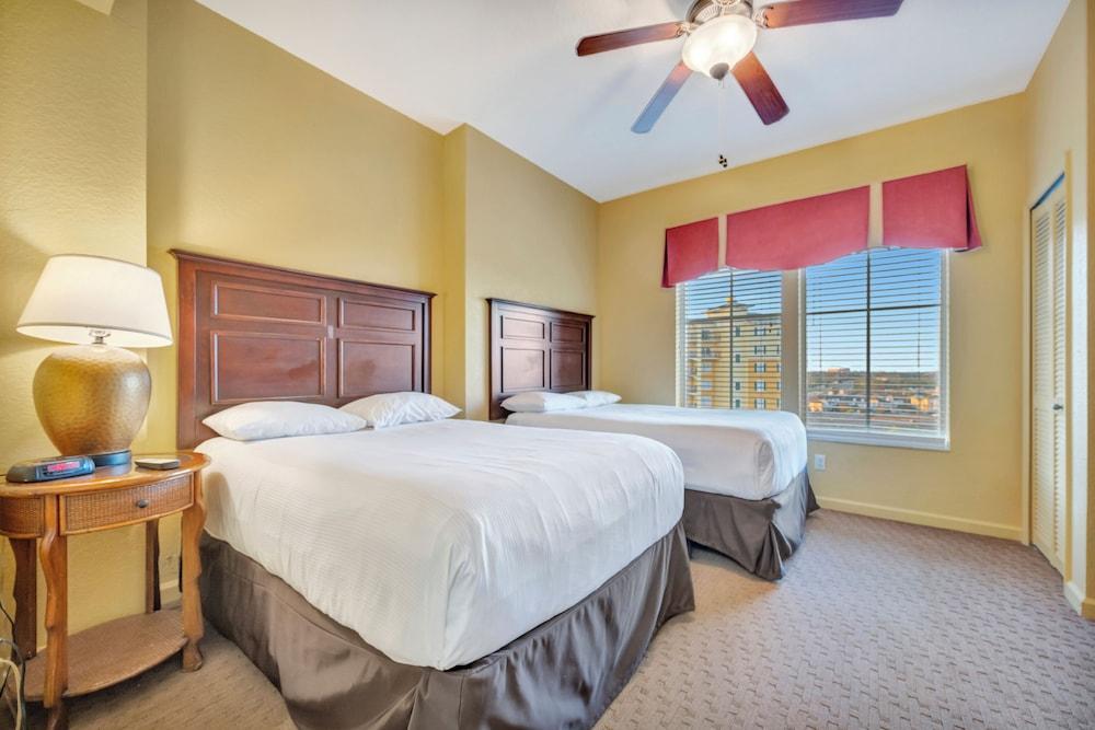 The Village Resort Suite and Spa photo 38