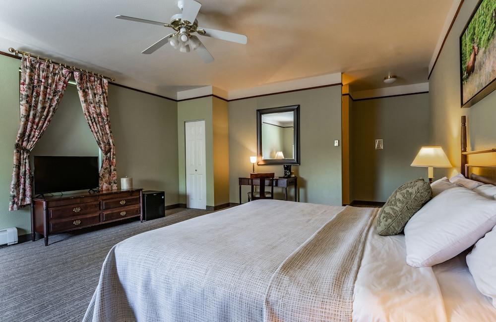 Rivers Edge Resort photo 6
