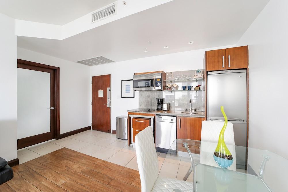 Strand Ocean Drive Suites photo 51