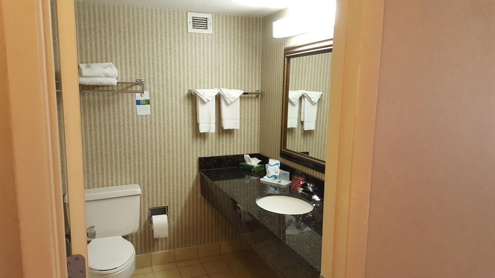 Ramada Plaza by Wyndham Atlanta Airport photo 9