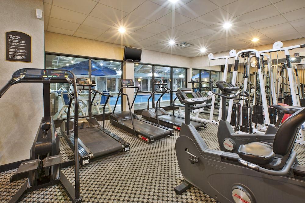 Holiday Inn Express Hotel & Suites Belleville by IHG photo 44