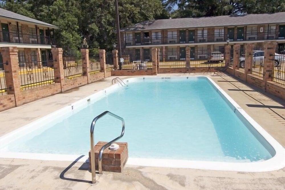 The Winnfield Lodge photo 3