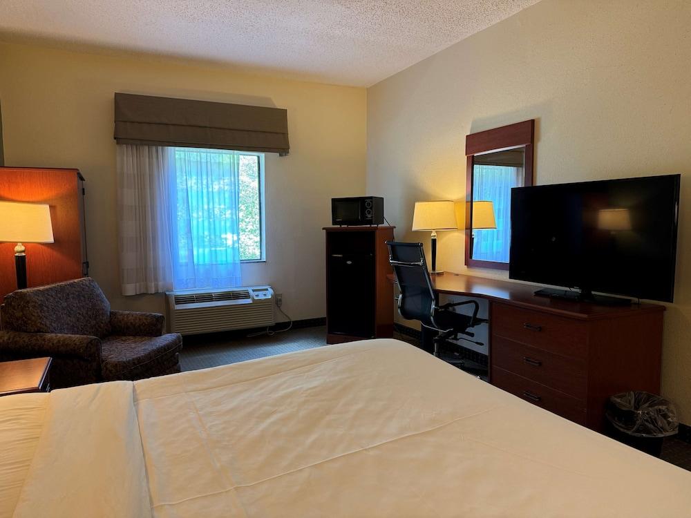 SureStay by Best Western Pearl Jackson Airport photo 3