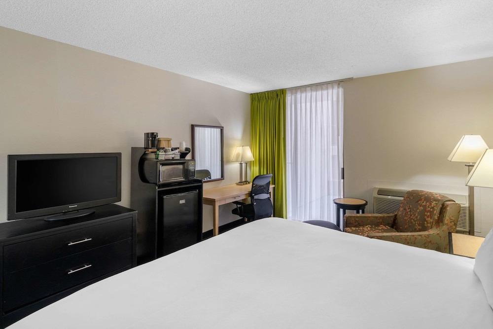 Quality Inn Tyler - Lindale photo 9