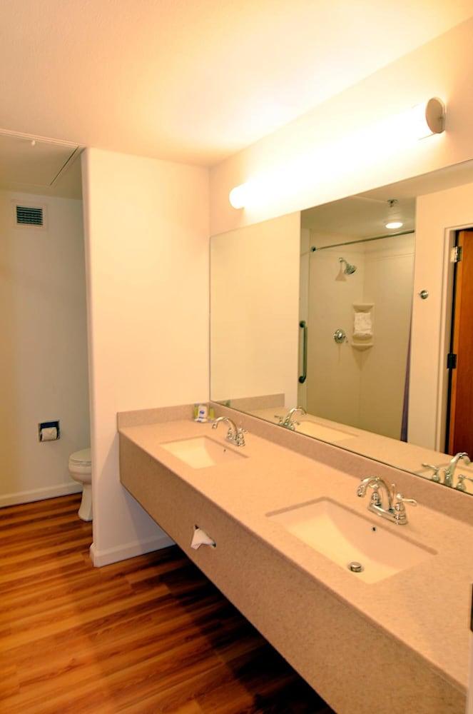Ohkay Casino Resort Hotel photo 17