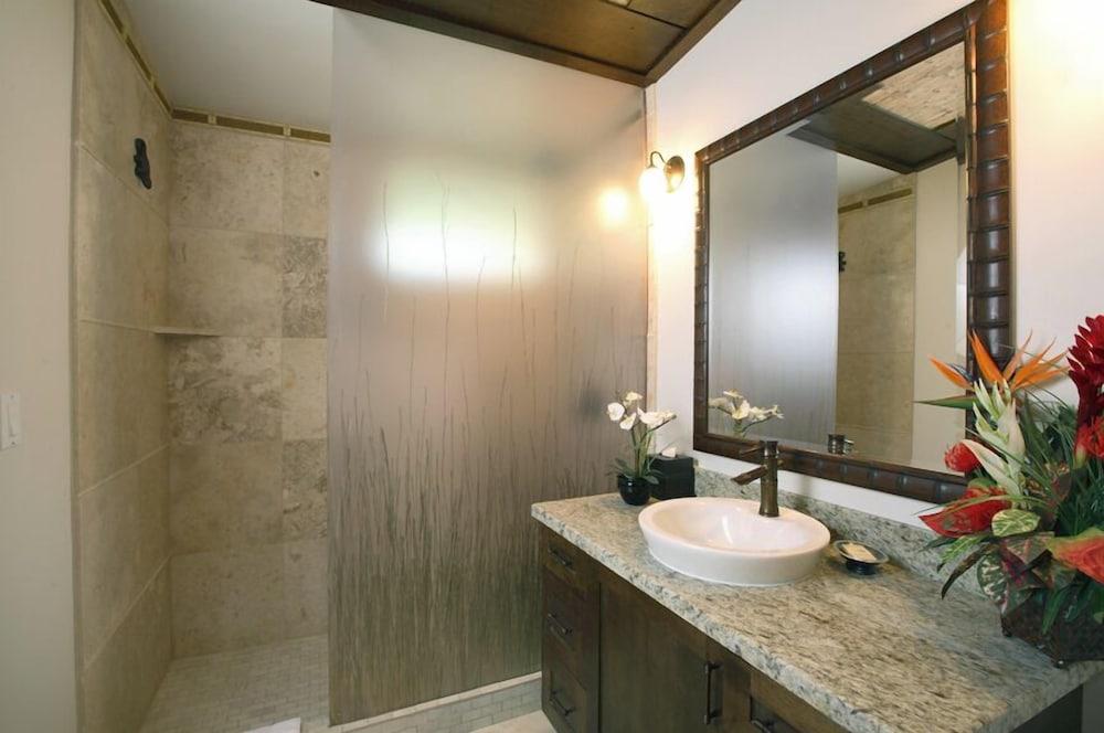 The Mauian - Boutique Beach Studios on Napili Bay photo 19
