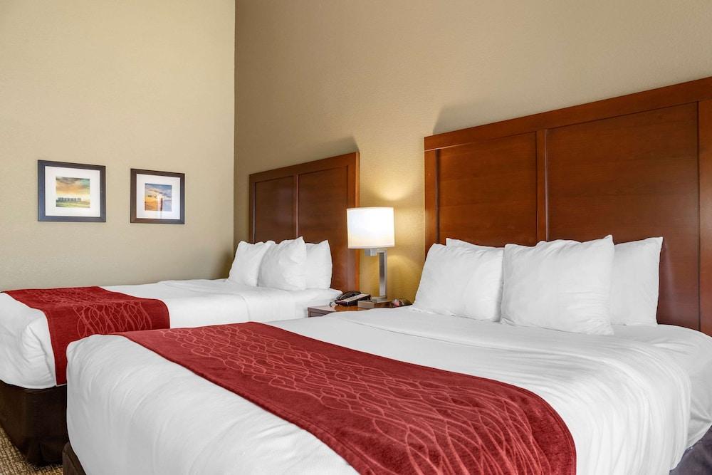 Comfort Inn & Suites Augusta photo 6