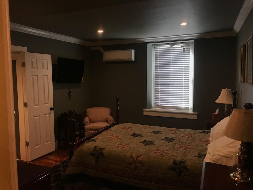 Stottsville Inn photo 47
