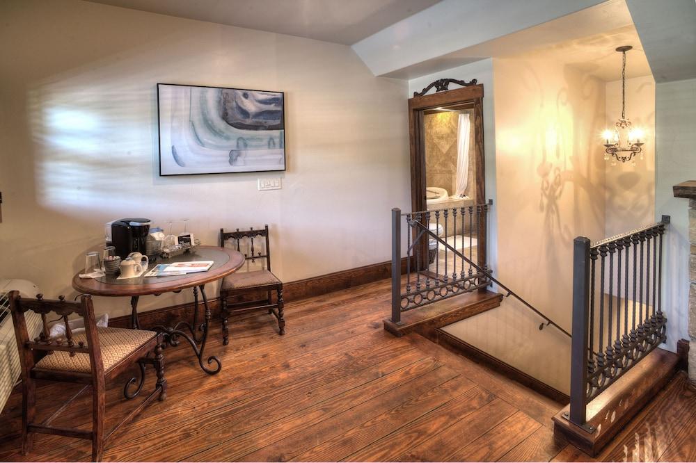 The Winchester Lodge photo 5