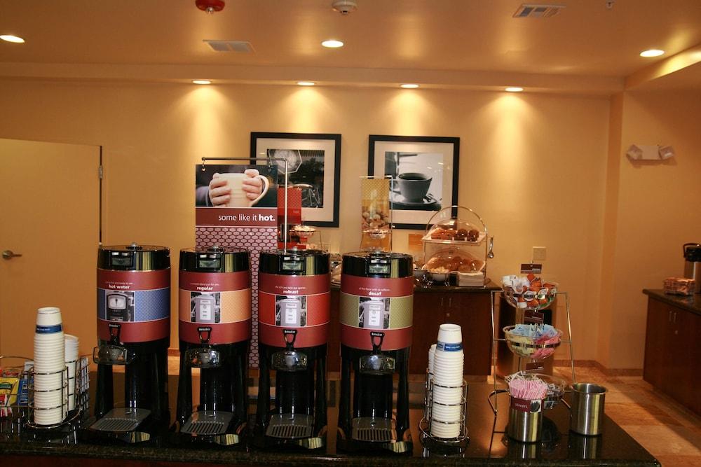 Hampton Inn Brentwood photo 4