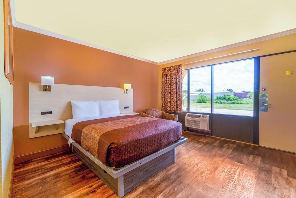 River Valley Motor Inn photo 17