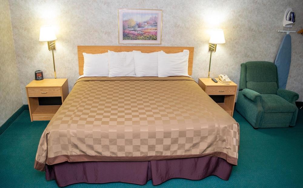 Regency Inn Perrysburg photo 9