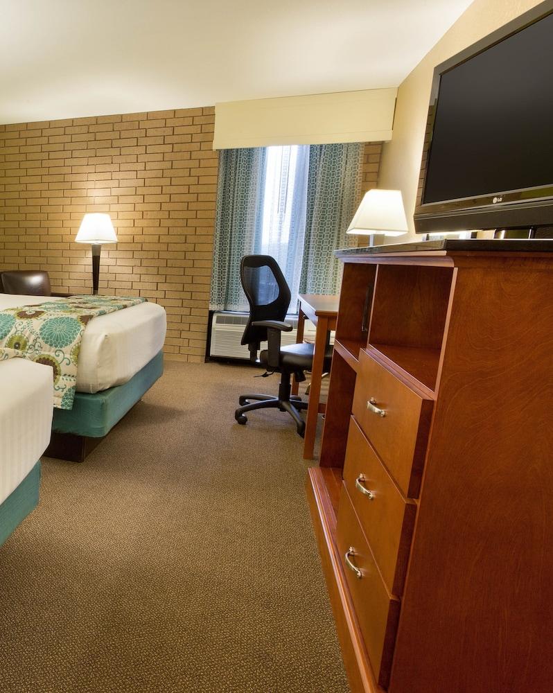 Heritage Inn Suites Houston/Sugar Land, Trademark by Wyndham photo 13