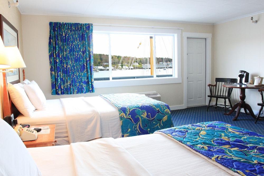 Fishermans Wharf Inn photo 25