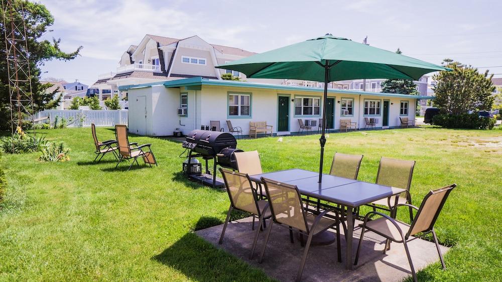 Sun 'N' Sand Motel photo 10