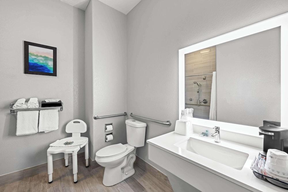 Best Western Palace Inn & Suites photo 23