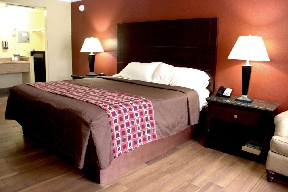 Polynesian Inn photo 20