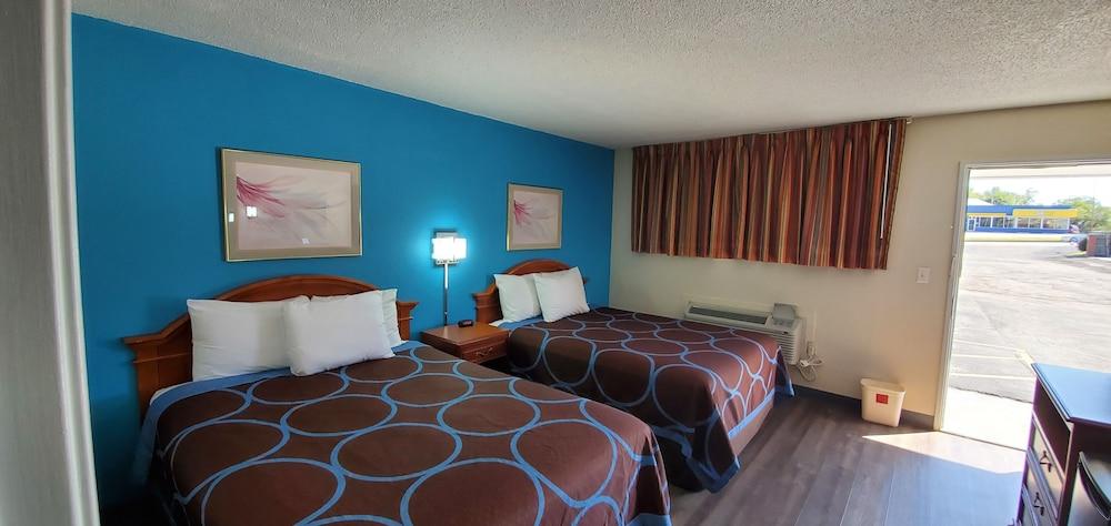 American Inn Motel photo 26