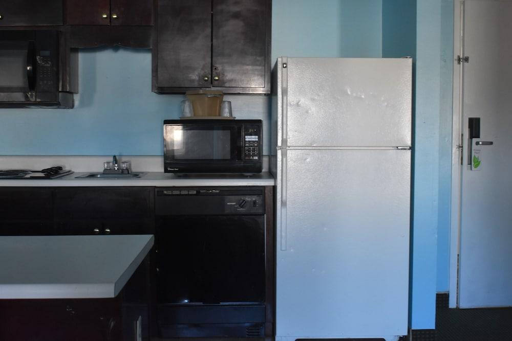 GUEST COTTAGES & SUITES photo 13