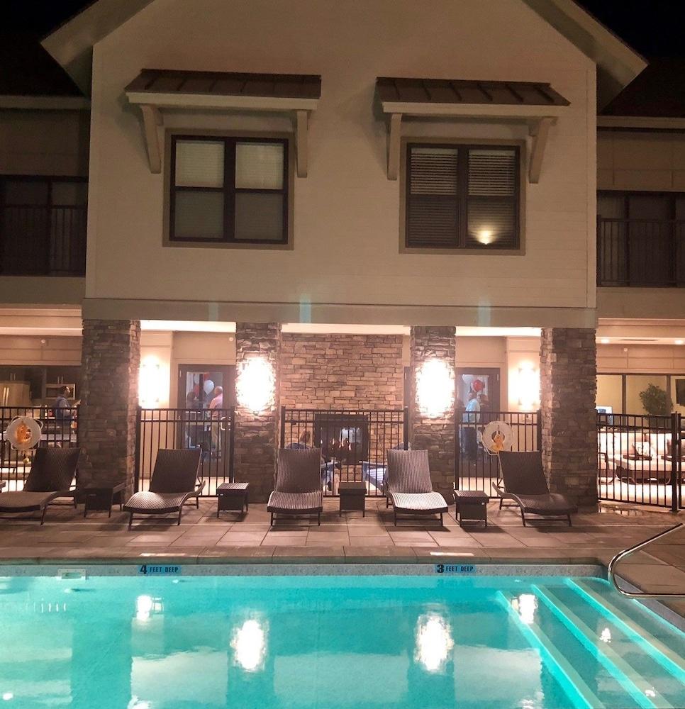 The Hamlet — hotel in Saratoga Springs