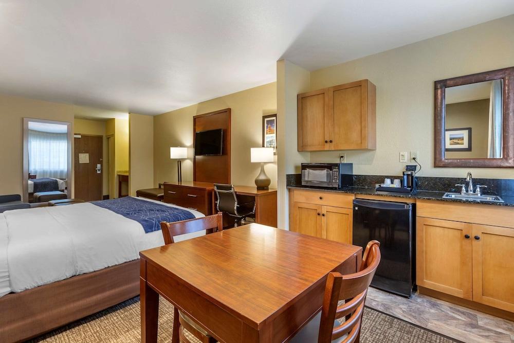 Comfort Inn Flagstaff South I-17 photo 18