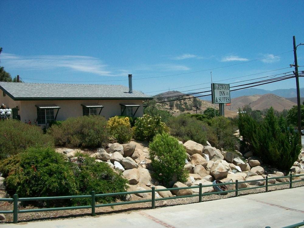 Barewood Inn and Suites photo 16