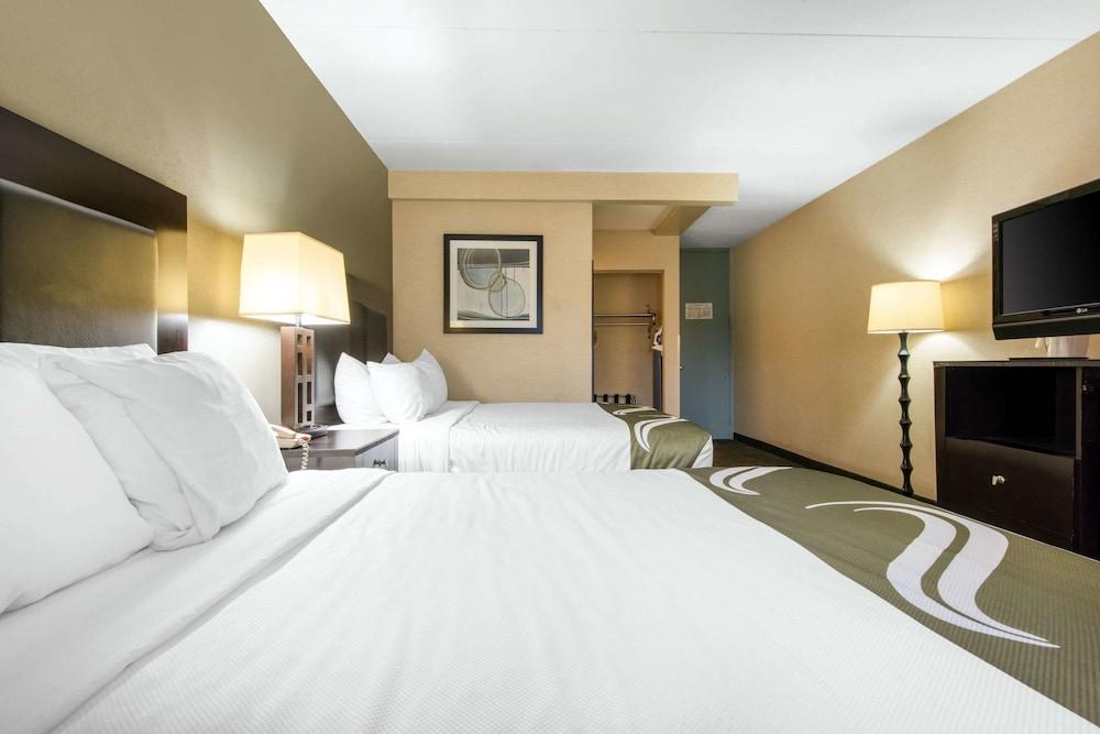 Quality Inn & Suites Charleston - Civic Center photo 18
