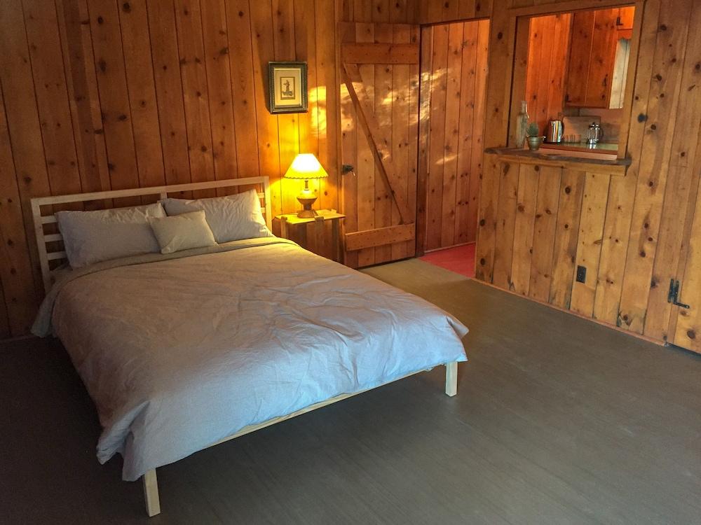Joshua Tree Ranch House photo 42