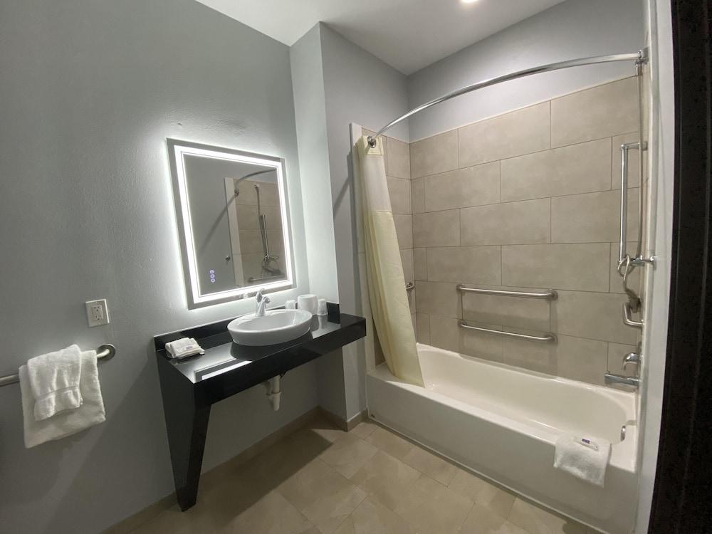 Studio 6 Suites Texas City, Tx – I-45 South photo 26