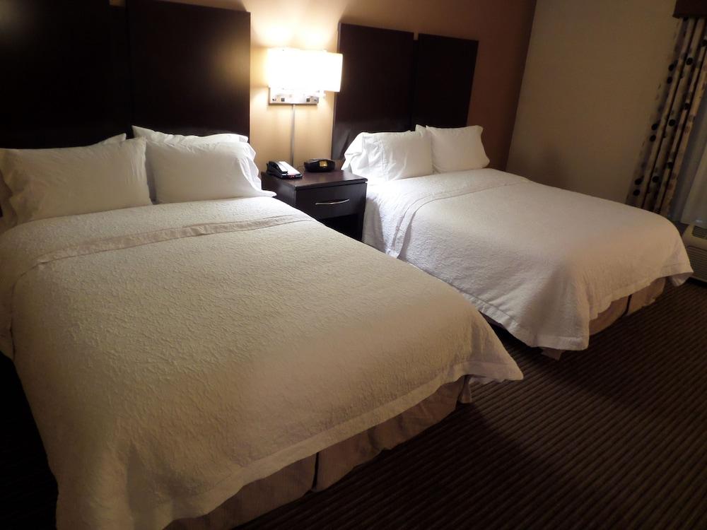 Hampton Inn & Suites Bakersfield/Hwy 58, CA photo 34