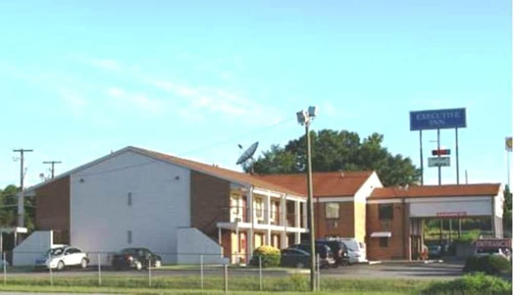 Executive Inn photo 7