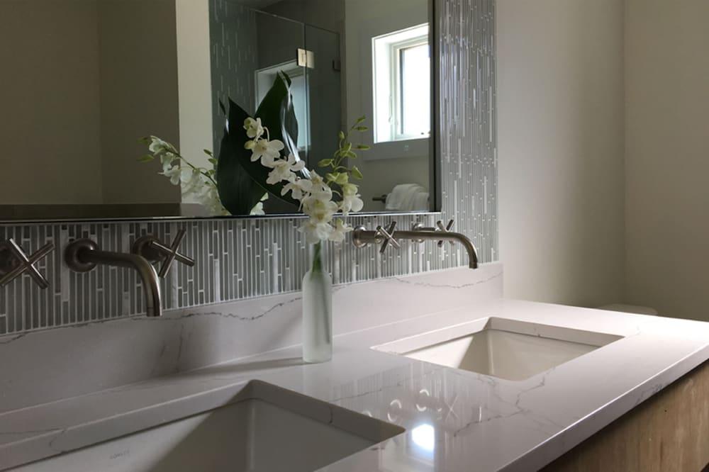 The Hampton Maid photo 33