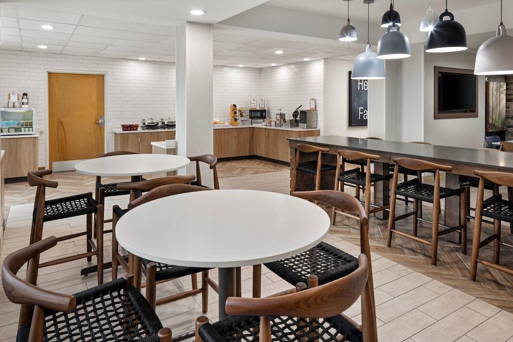Fairfield Inn & Suites Columbus East photo 32