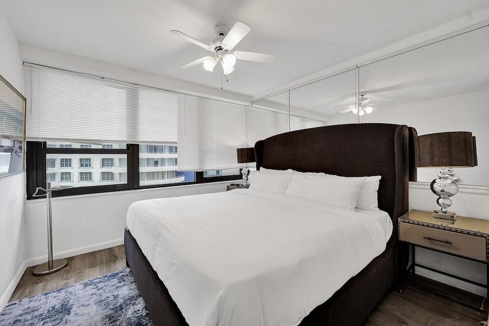 Alexander Hotel photo 91