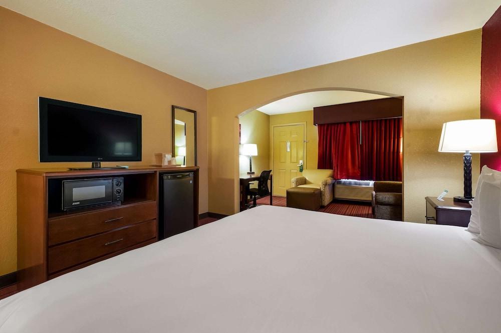 Quality Inn & Suites West Helena photo 12