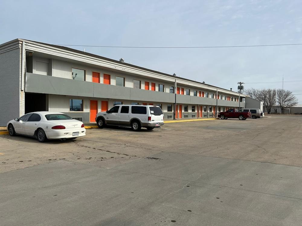 Travelerslodge Motel photo 8