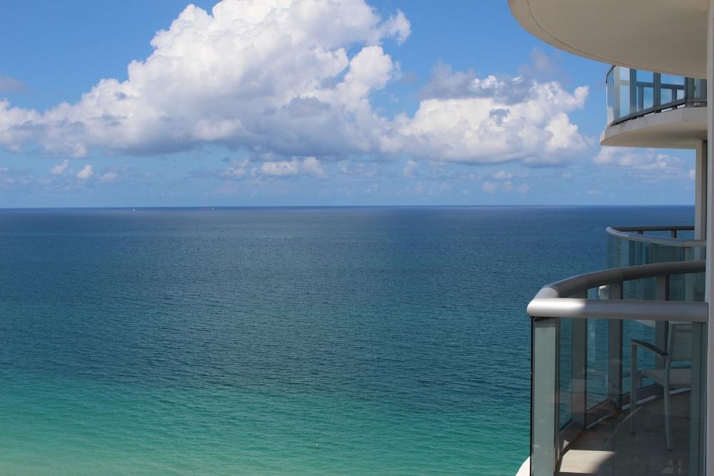 Marenas Beach Resort photo 26