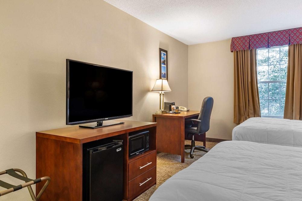 Comfort Inn Foxboro – Mansfield photo 22