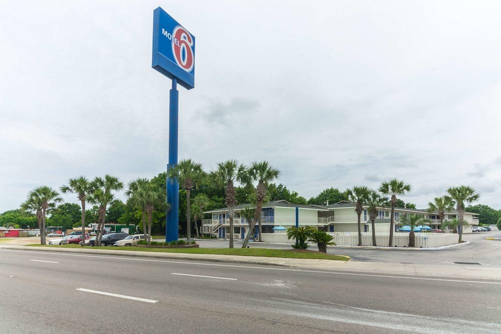 Motel 6 Pensacola, FL - Airport West photo 1