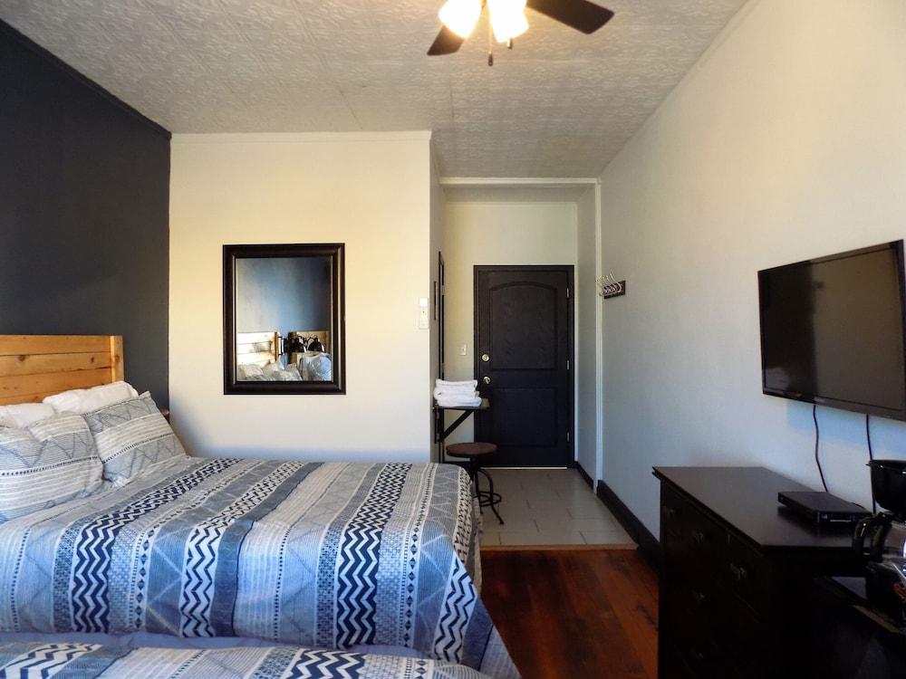 The Landmark Inn photo 10