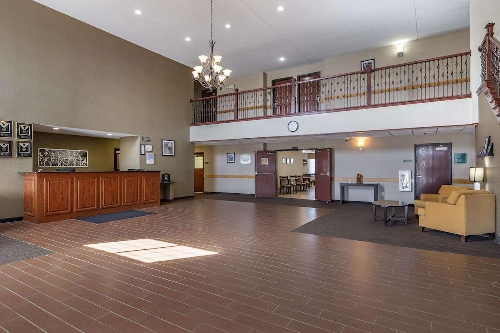 Sleep Inn & Suites Pleasant Hill - Des Moines photo 35