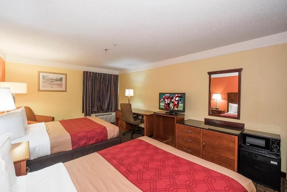 MY HOME & SUITES MADISON photo 4