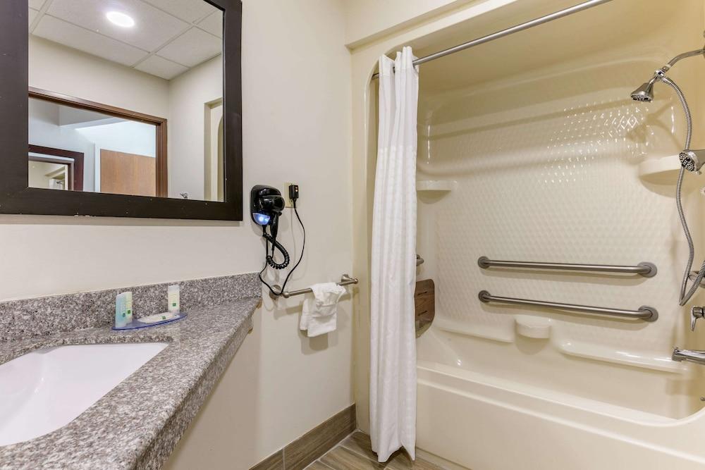 Quality Inn Cape Girardeau North photo 21