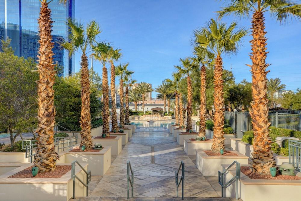 Suite Hub LV at Signature Sphere View photo 7