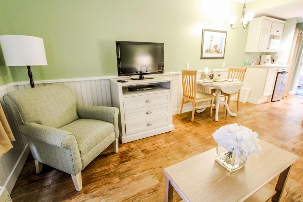 Holly Tree Resort photo 10