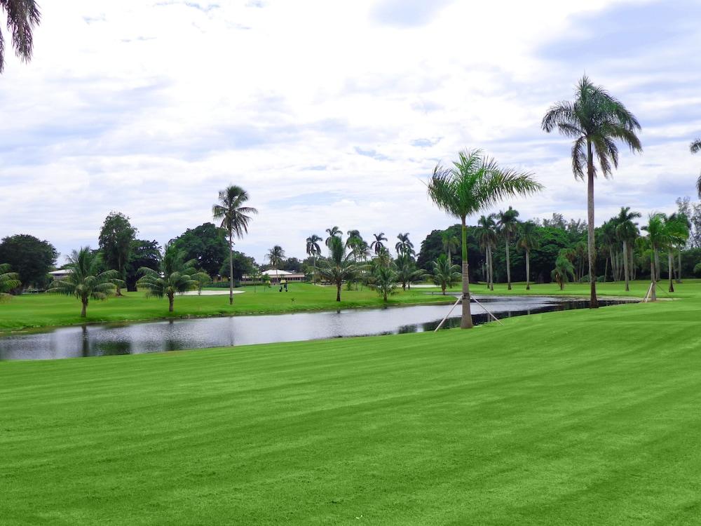 Miami Lakes Hotel photo 50